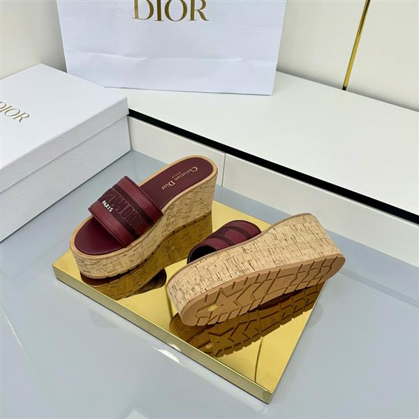 20251128184322151 270